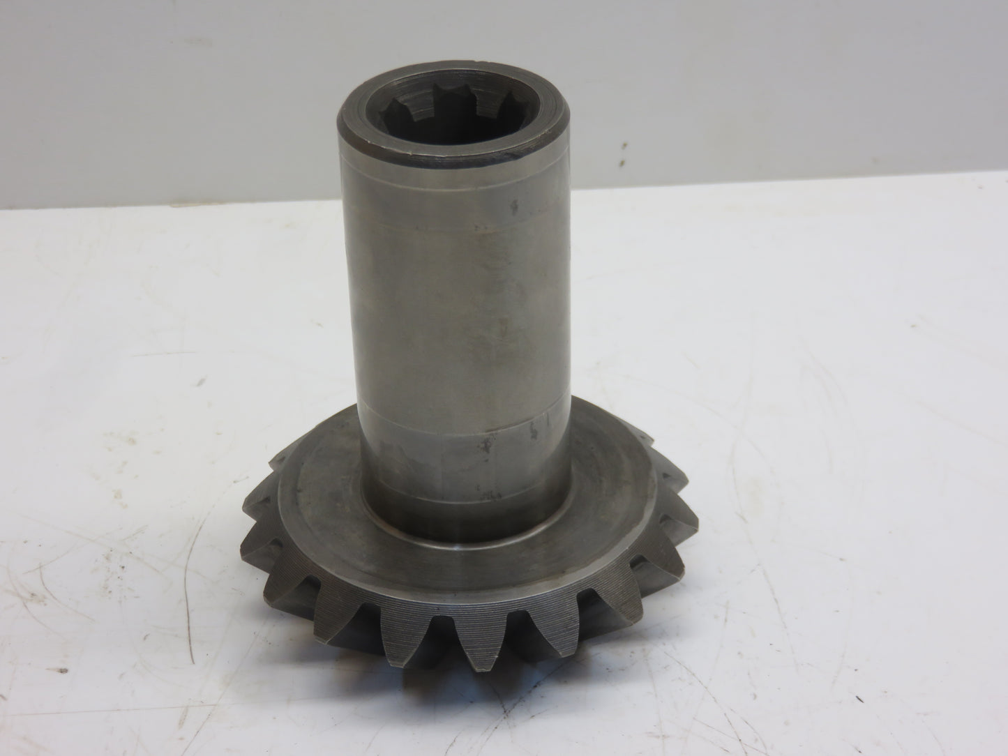 A5664R John Deere PTO Bevel Driven Gear For 620, 630