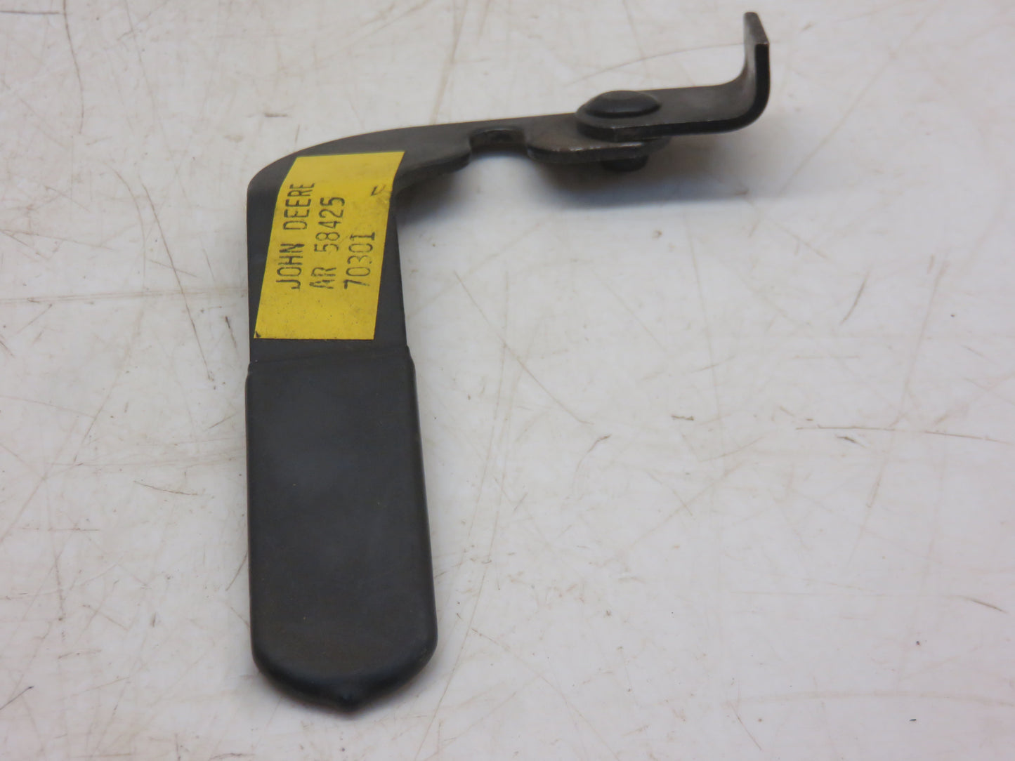 AR58425, R52942 John Deere NOS Sound Guard Cab Small Door Latch For 4040, 4240, 4440