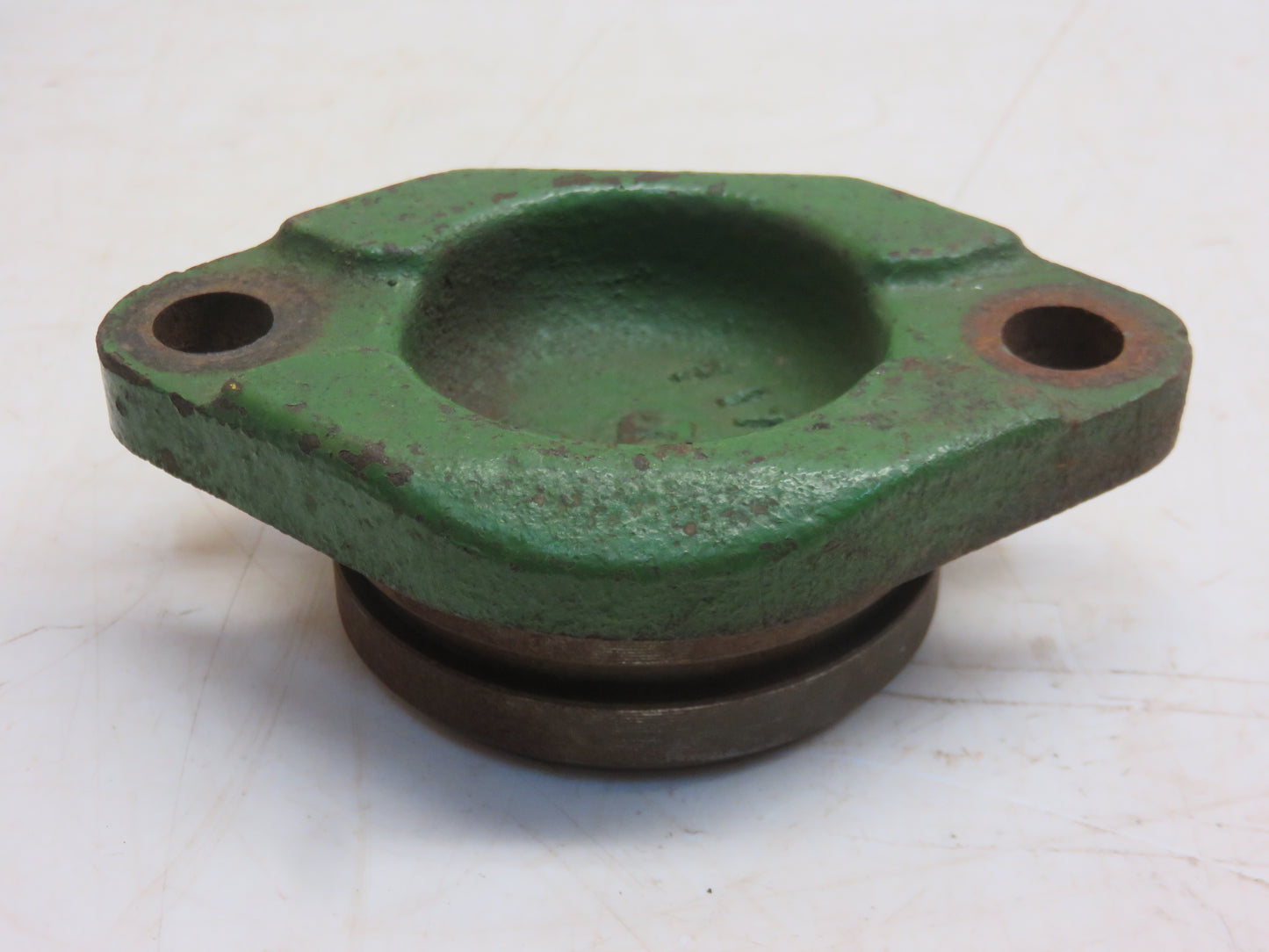 F1724R John Deere Power Steering Bearing Housing For 50, 60, 70, 520, 620, 720