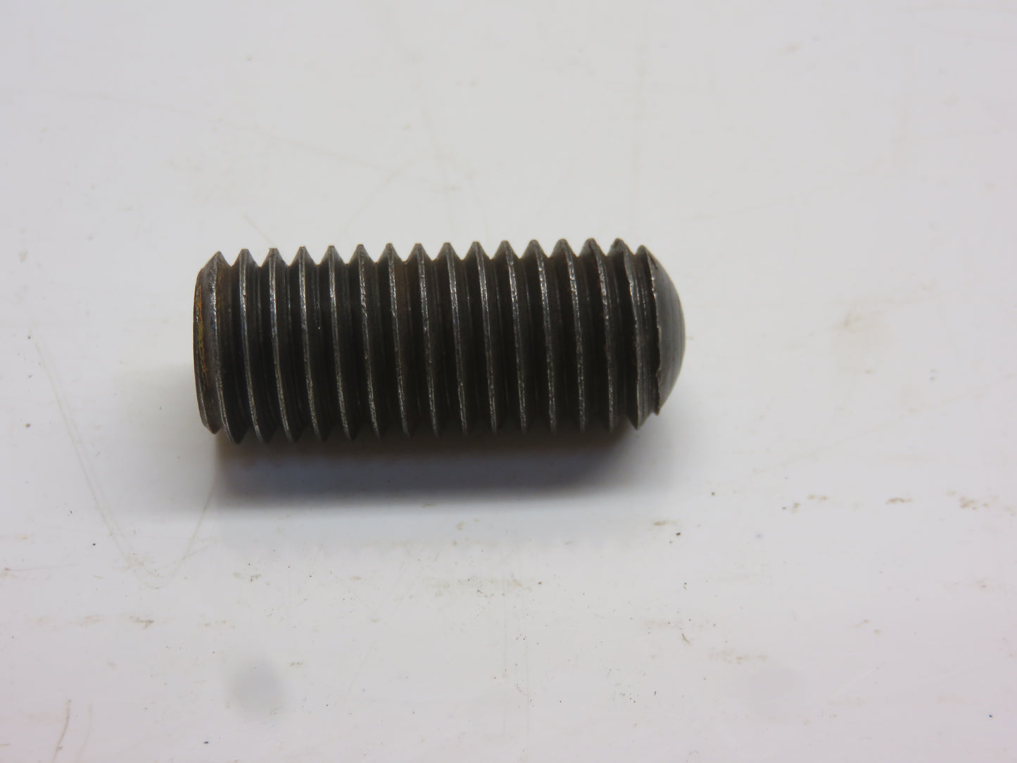 22H703A John Deere Set Screw For 40, 320, 420, 330, 430
