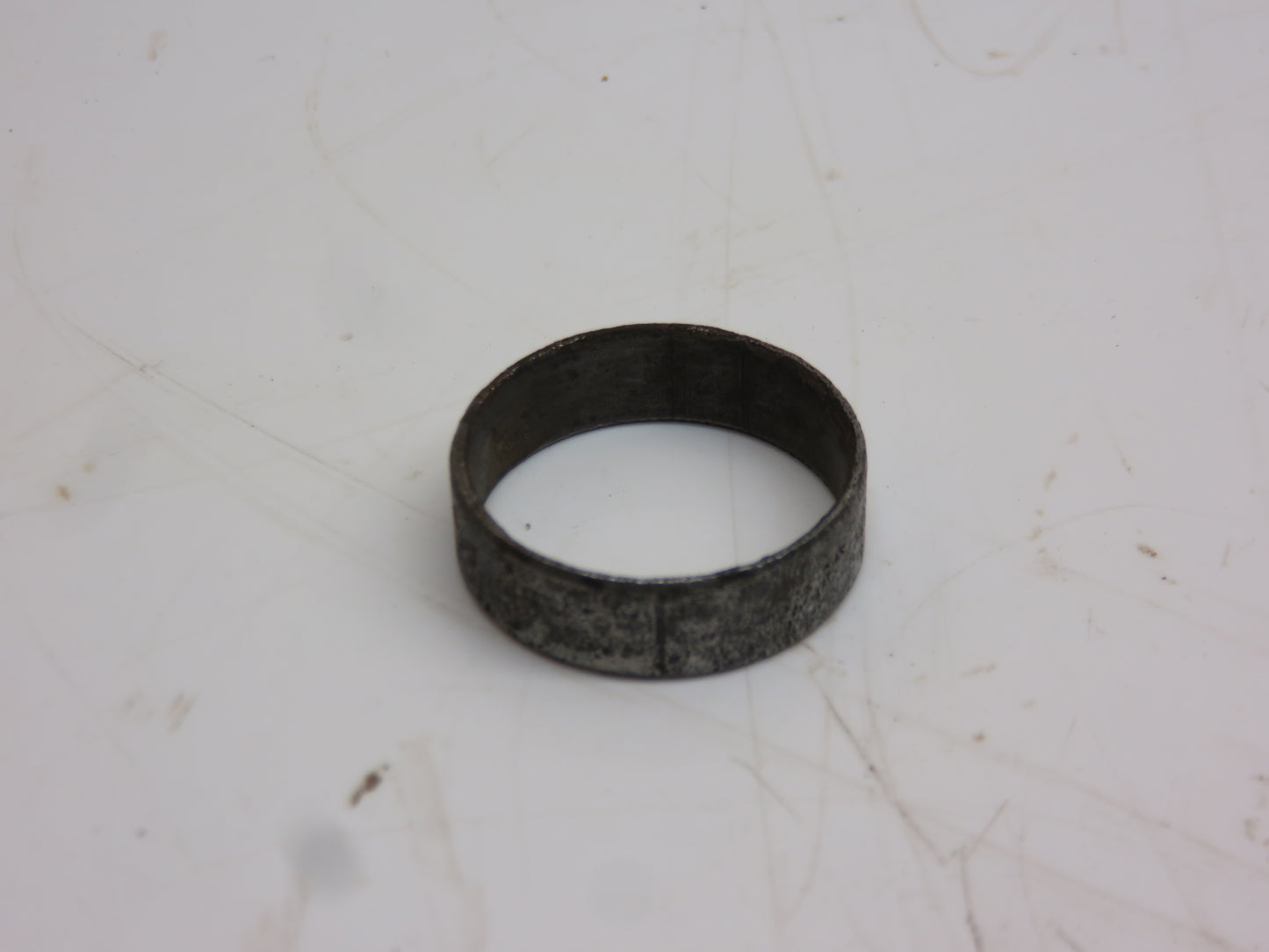 A2530R John Deere Oil Filter End Plate Spacer For A, B, D, G, H, R, 50, 60, 70, 520, 620, 720