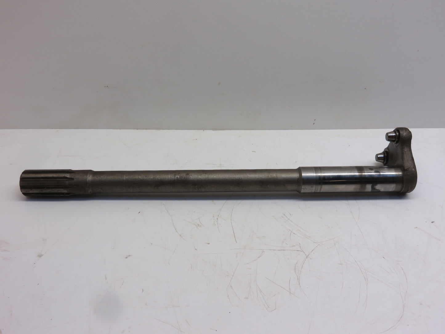 AM2381T, AM1027T John Deere Steering Shaft With Studs For MT, 40