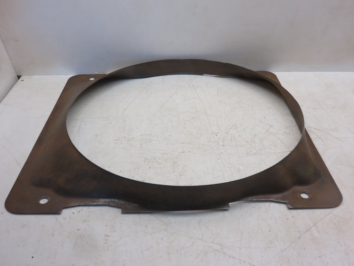 AB4775R, B1512R John Deere Fan Shroud For B, 50, 520, 530
