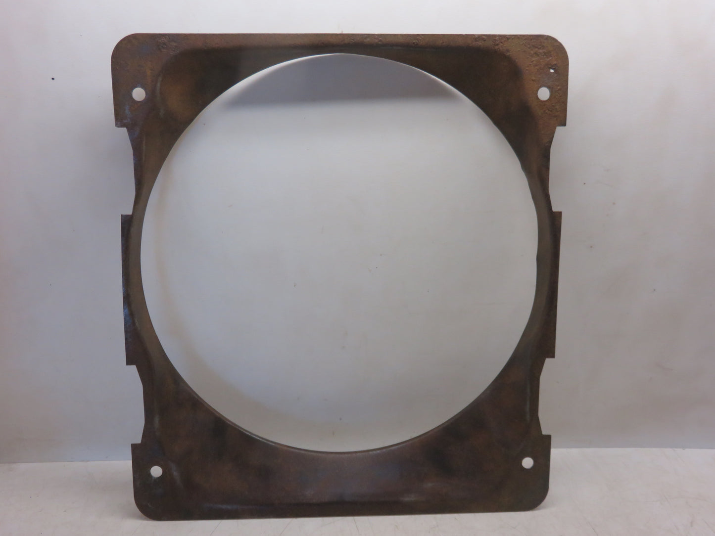 AB4775R, B1512R John Deere Fan Shroud For B, 50, 520, 530