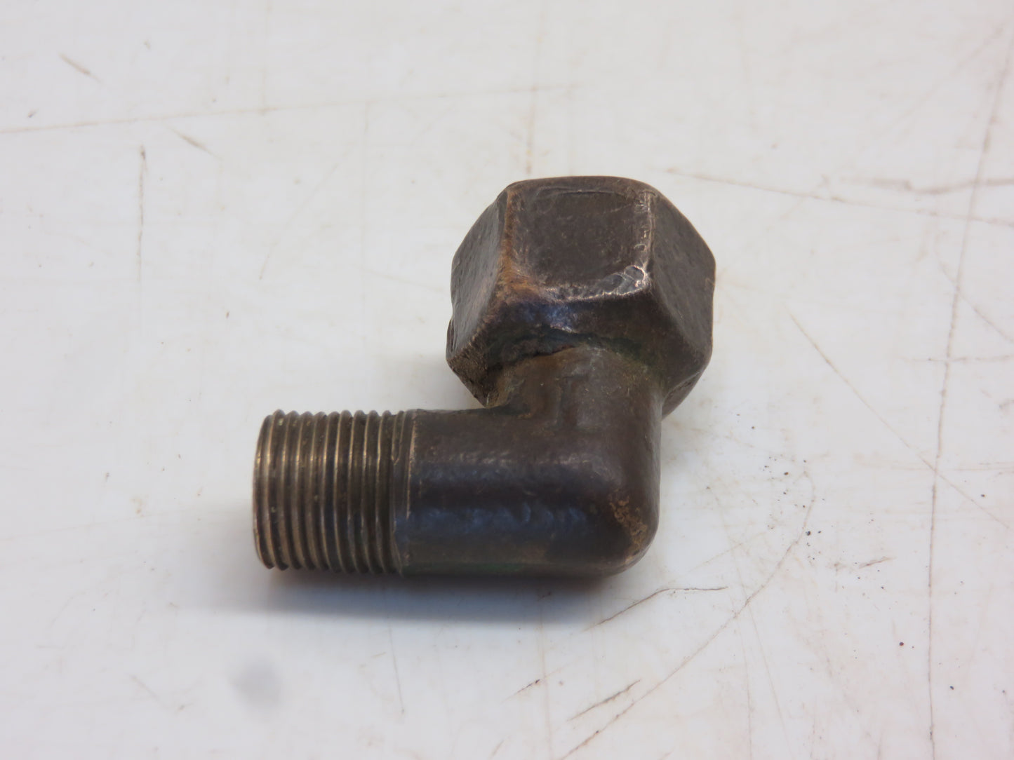 B2526R John Deere Gas Line Elbow For A, B