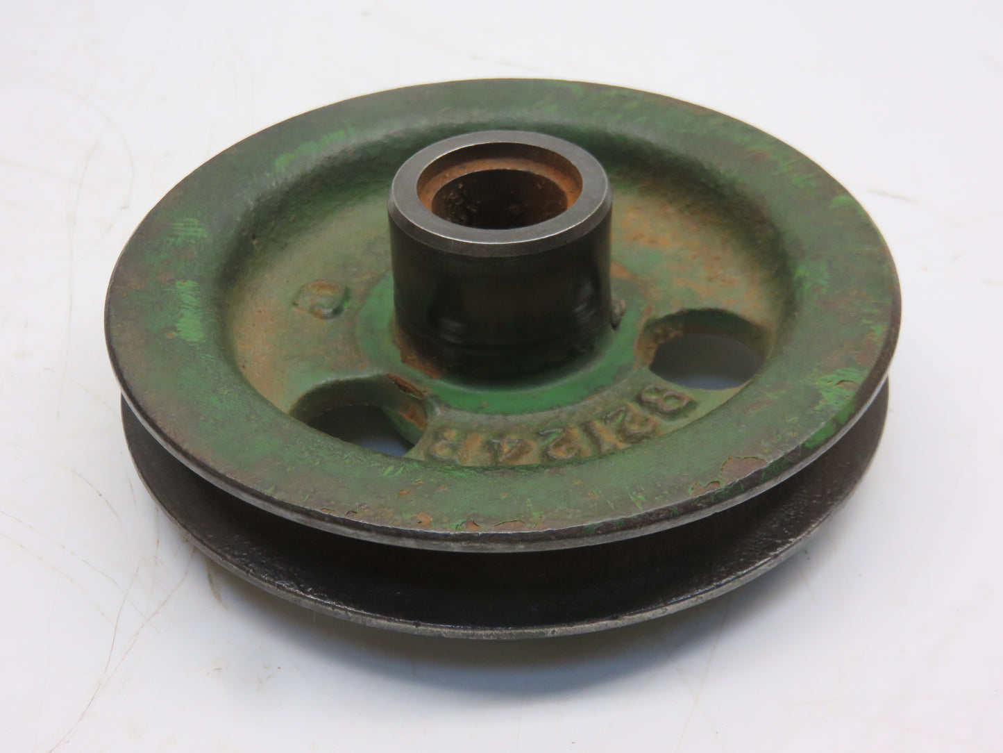 B2124R John Deere Generator Drive Pulley For A, AR, AO, B, BR, BO, H