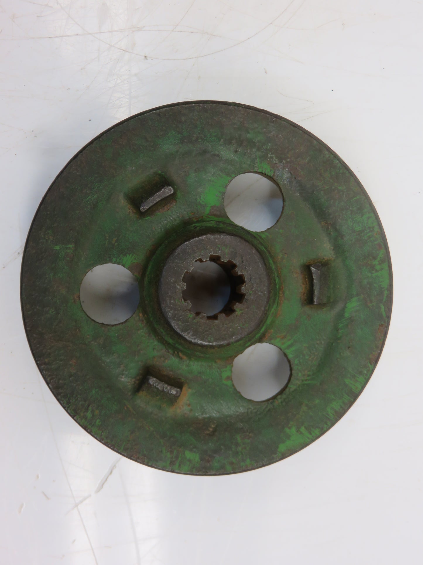 B2124R John Deere Generator Drive Pulley For A, AR, AO, B, BR, BO, H