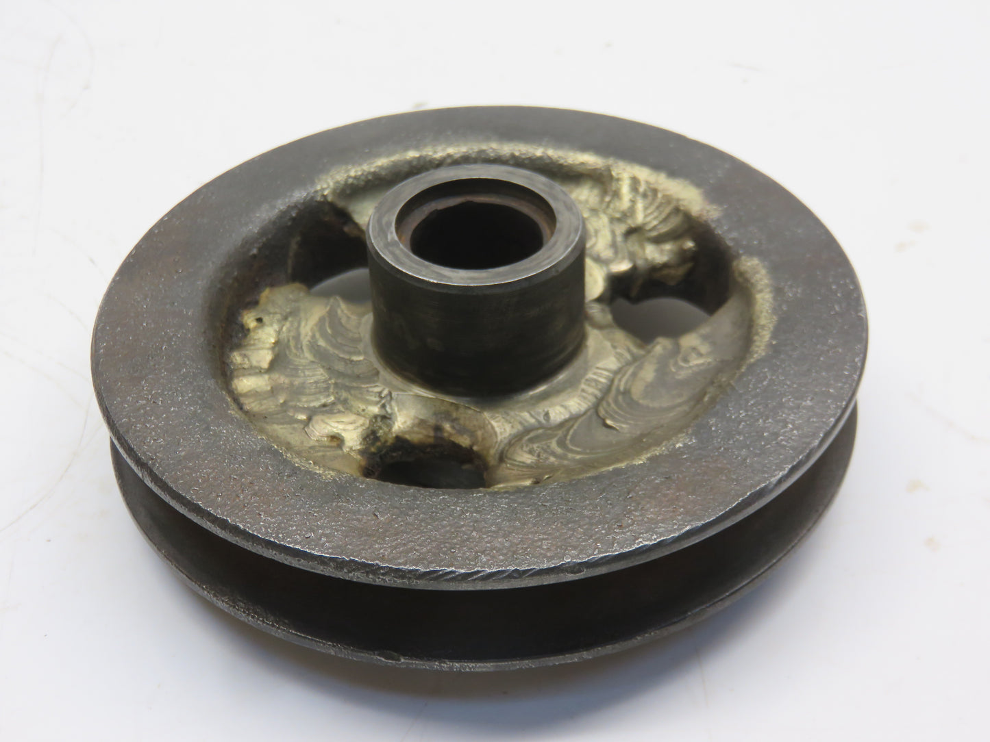 B2124R John Deere Generator Drive Pulley For A, AR, AO, B, BR, BO, H