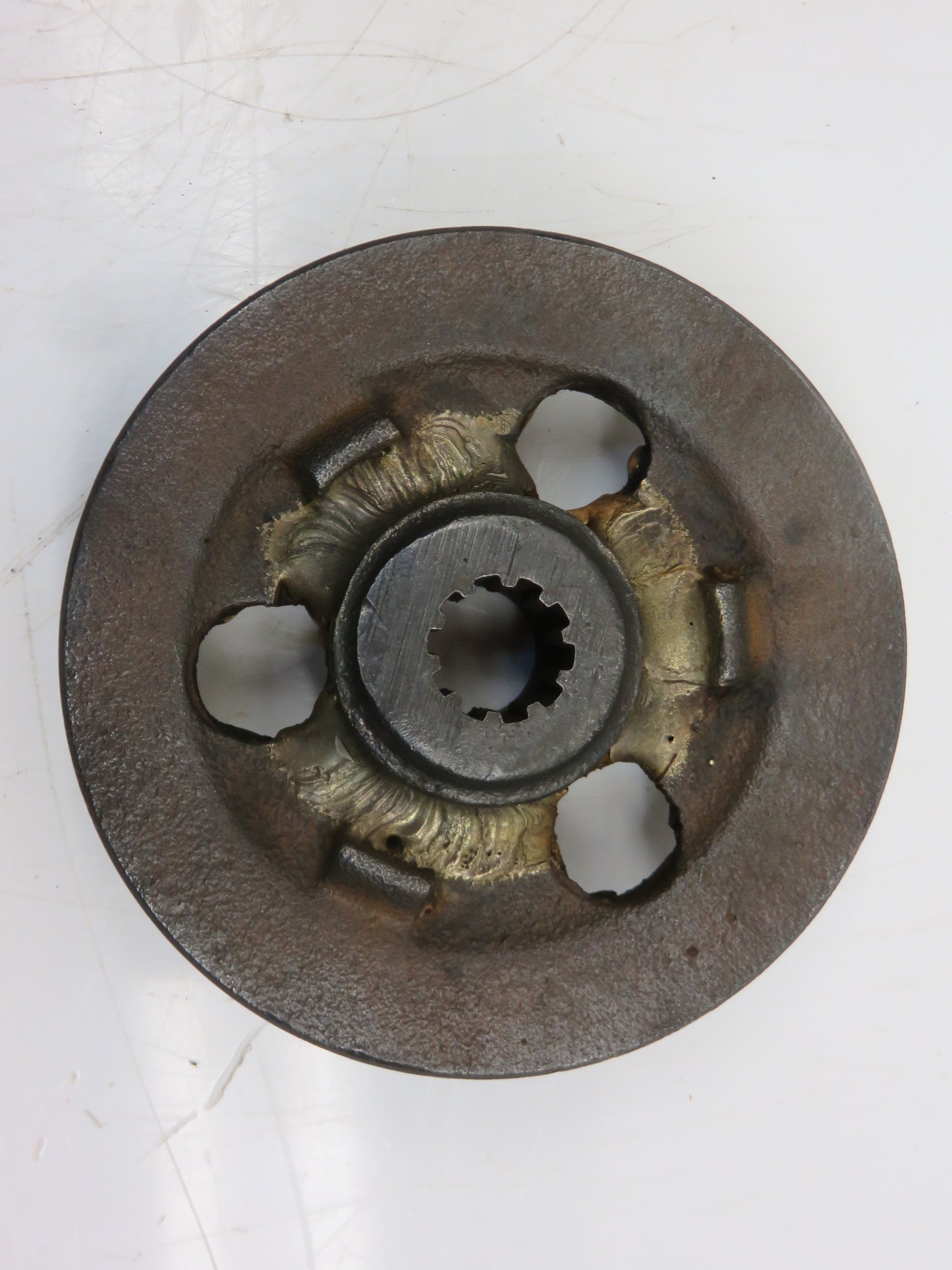 B2124R John Deere Generator Drive Pulley For A, AR, AO, B, BR, BO, H