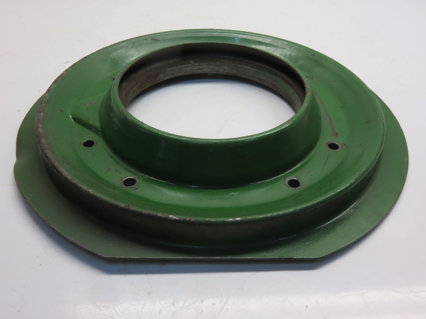 AA2336R John Deere Clutch Pulley Dust Shield For A, AR, AO