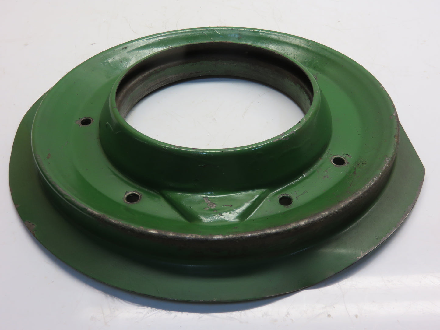 AA2336R John Deere Clutch Pulley Dust Shield For A, AR, AO