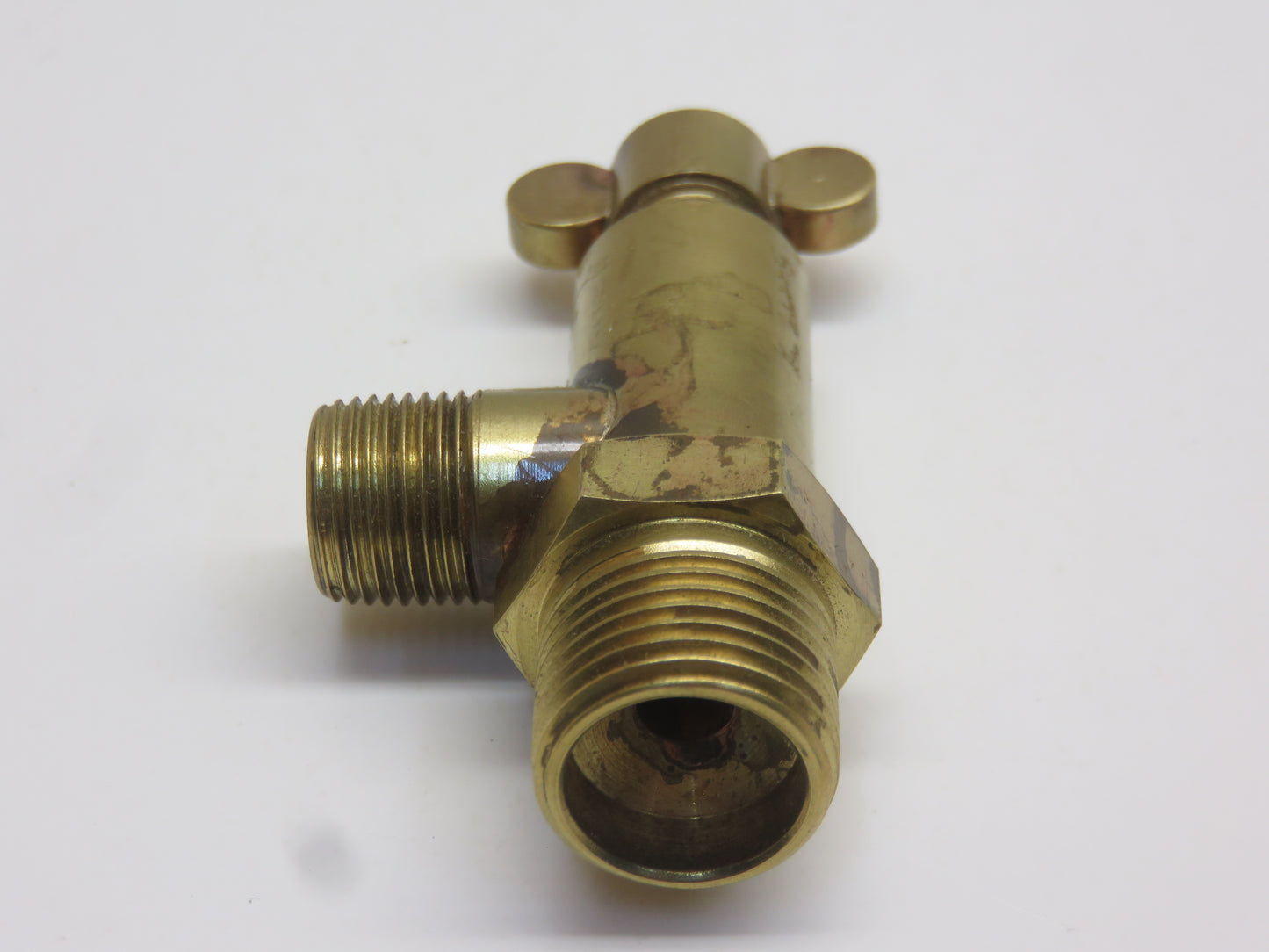 AD278R, D792R John Deere Gas Tank Strainer Fitting For D