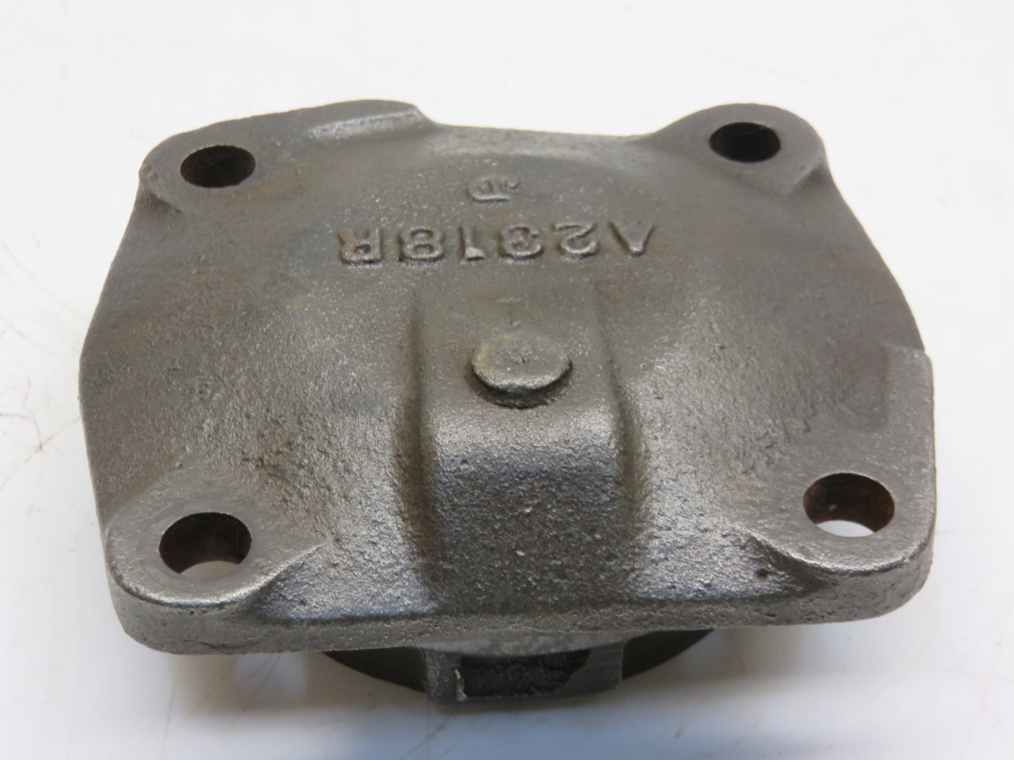 A2318R John Deere Right Hand Countershaft Bearing Housing For A, AR, AO, 60