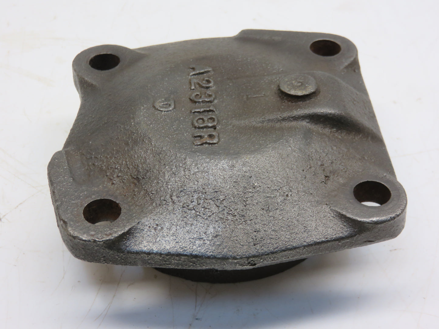 A2318R John Deere Right Hand Countershaft Bearing Housing For A, AR, AO, 60