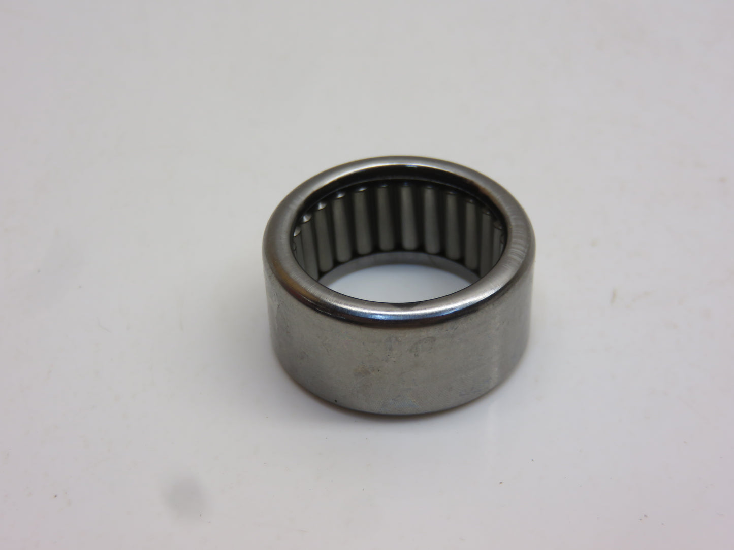 JD8801 John Deere Touch O Matic Pump Bearing For M, MI, MT, 420