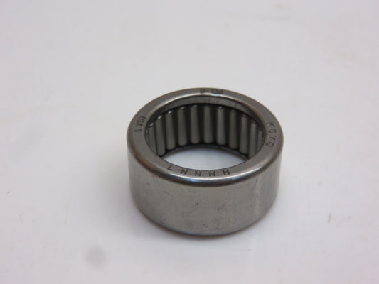 JD8801 John Deere Touch O Matic Pump Bearing For M, MI, MT, 420