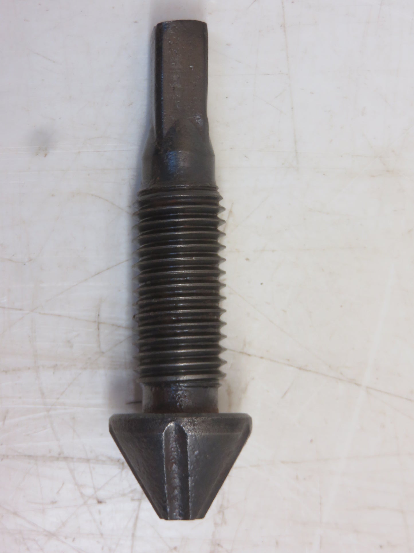A151R John Deere Brake Adjusting Screw For A, B, G, H, R, 50, 60, 70, 80, 520, 620, 720, 820