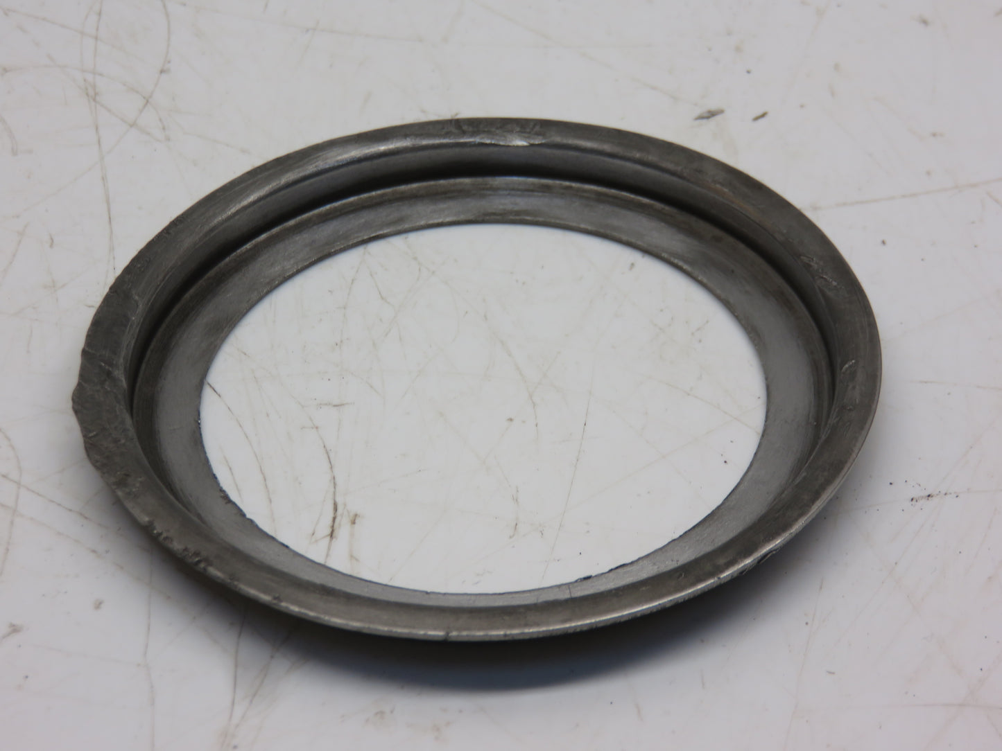 B2434R John Deere Sliding Gear Shaft Left Hand Bearing Oil Retainer For A, B, 50