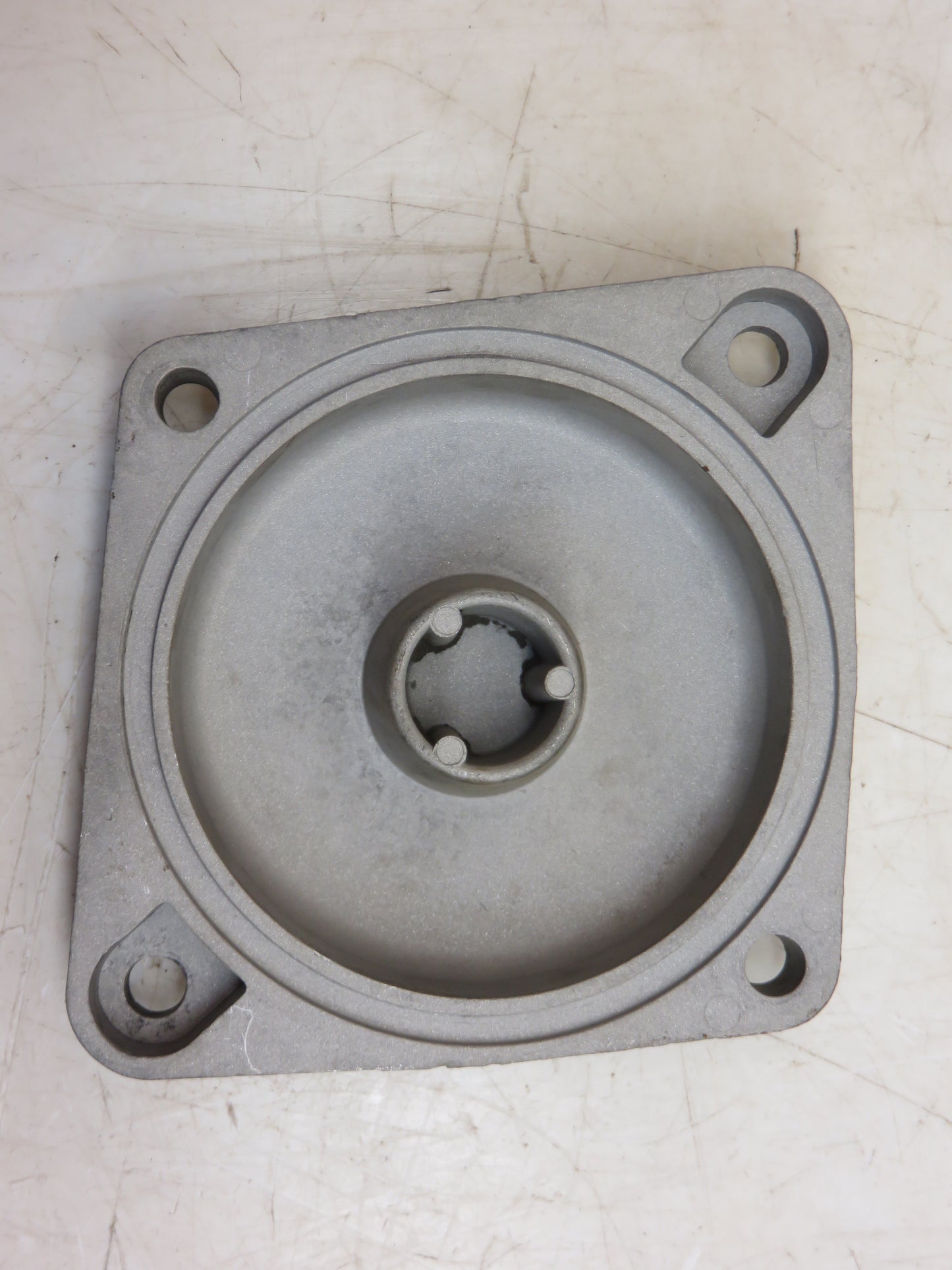 R27261, R42054 John Deere Oil Filter Cover For 3010, 4010, 3020, 4000, 4020, 4230