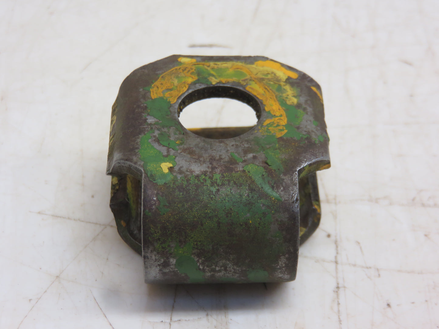 M1482T John Deere Light Clamp For M, 40, 320, 420, 330, 430, 435, 1010, 3010, 3020