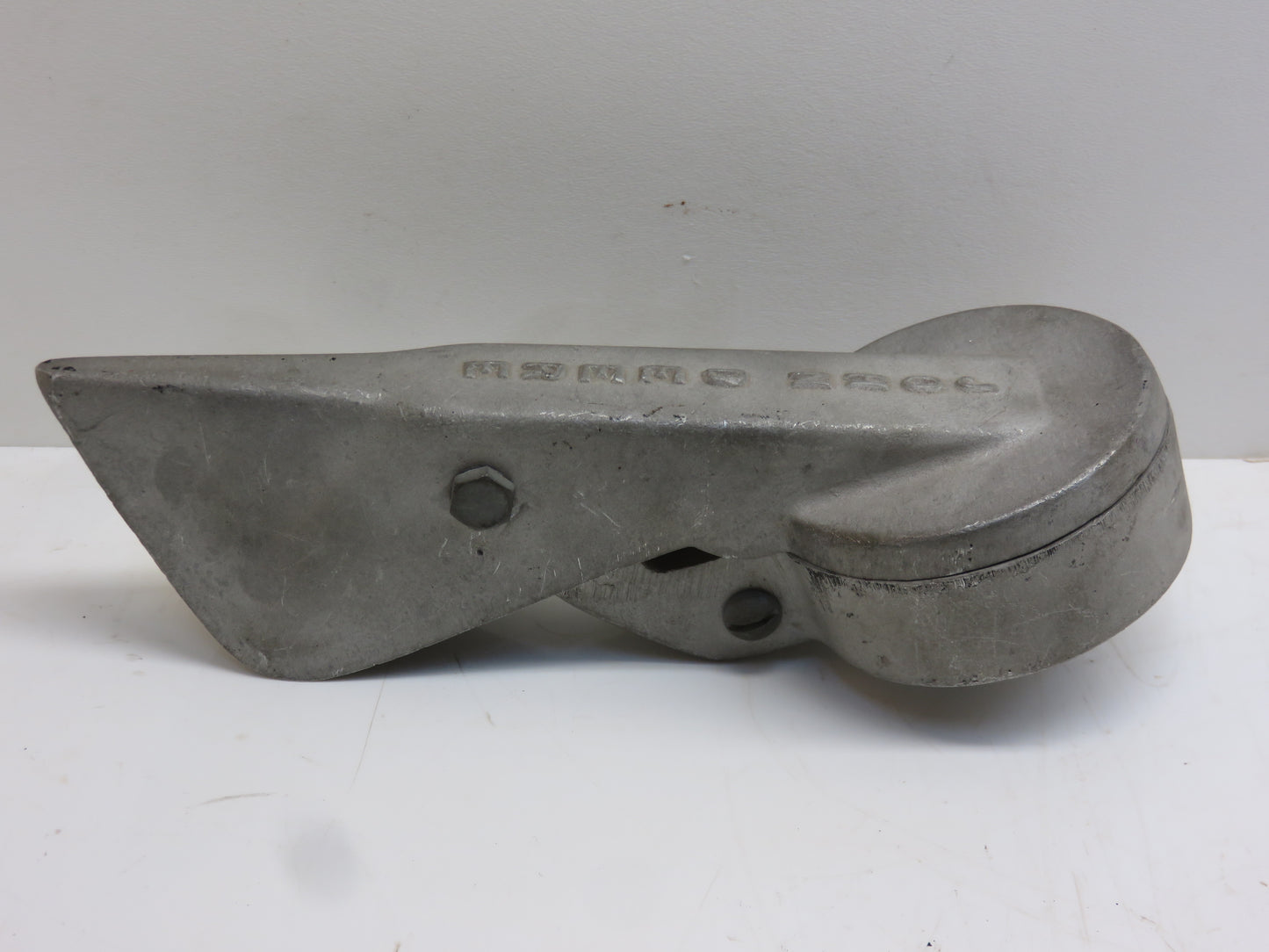 AR30005 John Deere Exhaust Rain Cap For 3010, 4010