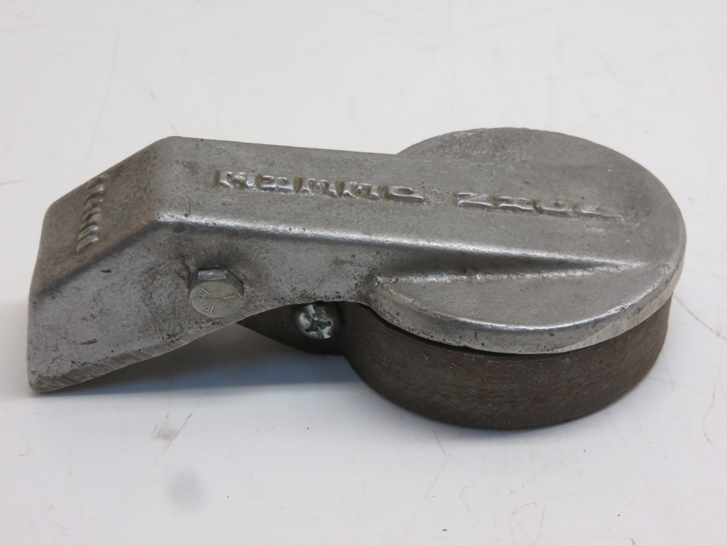 AR41708 John Deere Exhaust Rain Cap For 3020, 4020