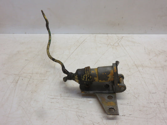 M2186T, AM2049T John Deere Auxiliary Light Socket And Bracket For 40, 320, 420, 330, 430