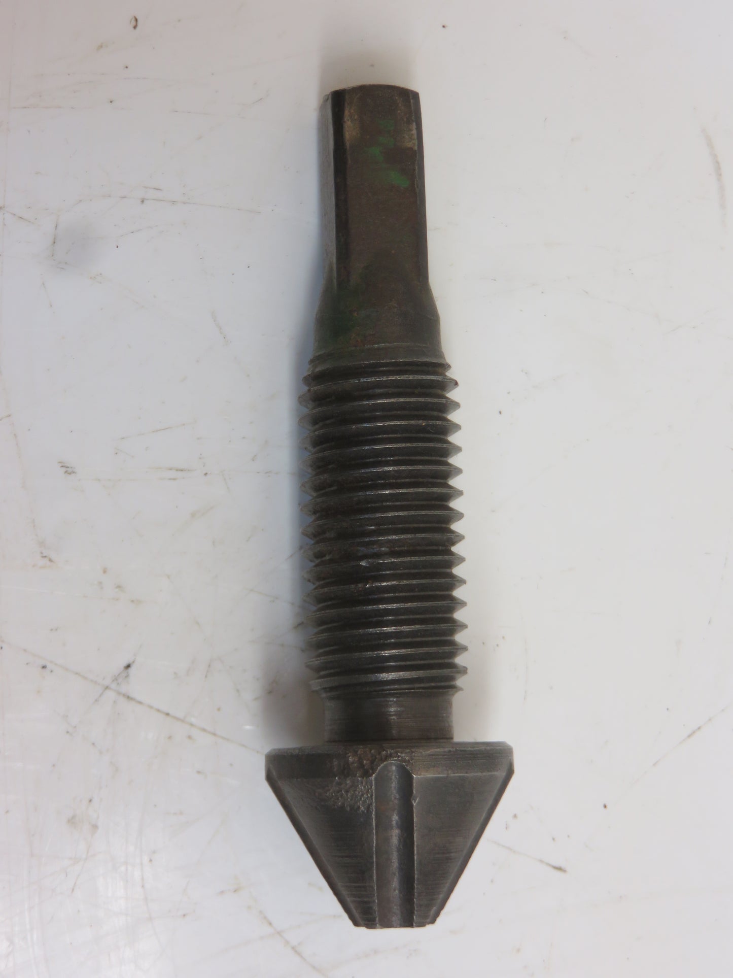 A151R John Deere Brake Adjusting Screw For A, B, G, H, R, 50, 60, 70, 80, 520, 620, 720, 820