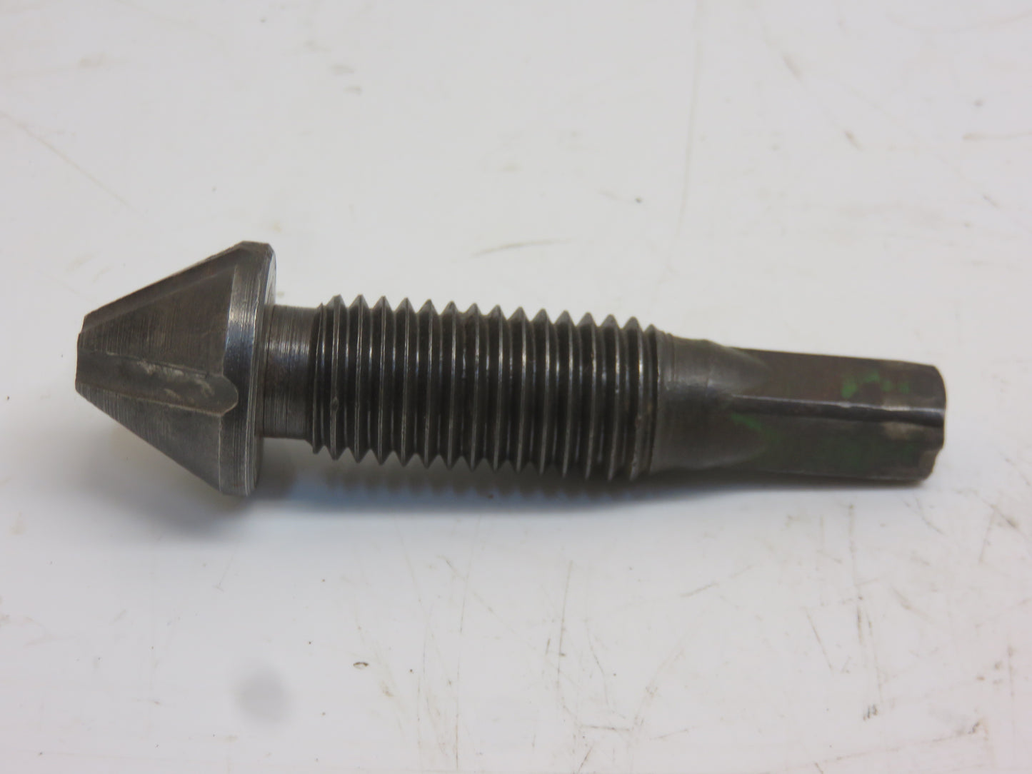 A151R John Deere Brake Adjusting Screw For A, B, G, H, R, 50, 60, 70, 80, 520, 620, 720, 820
