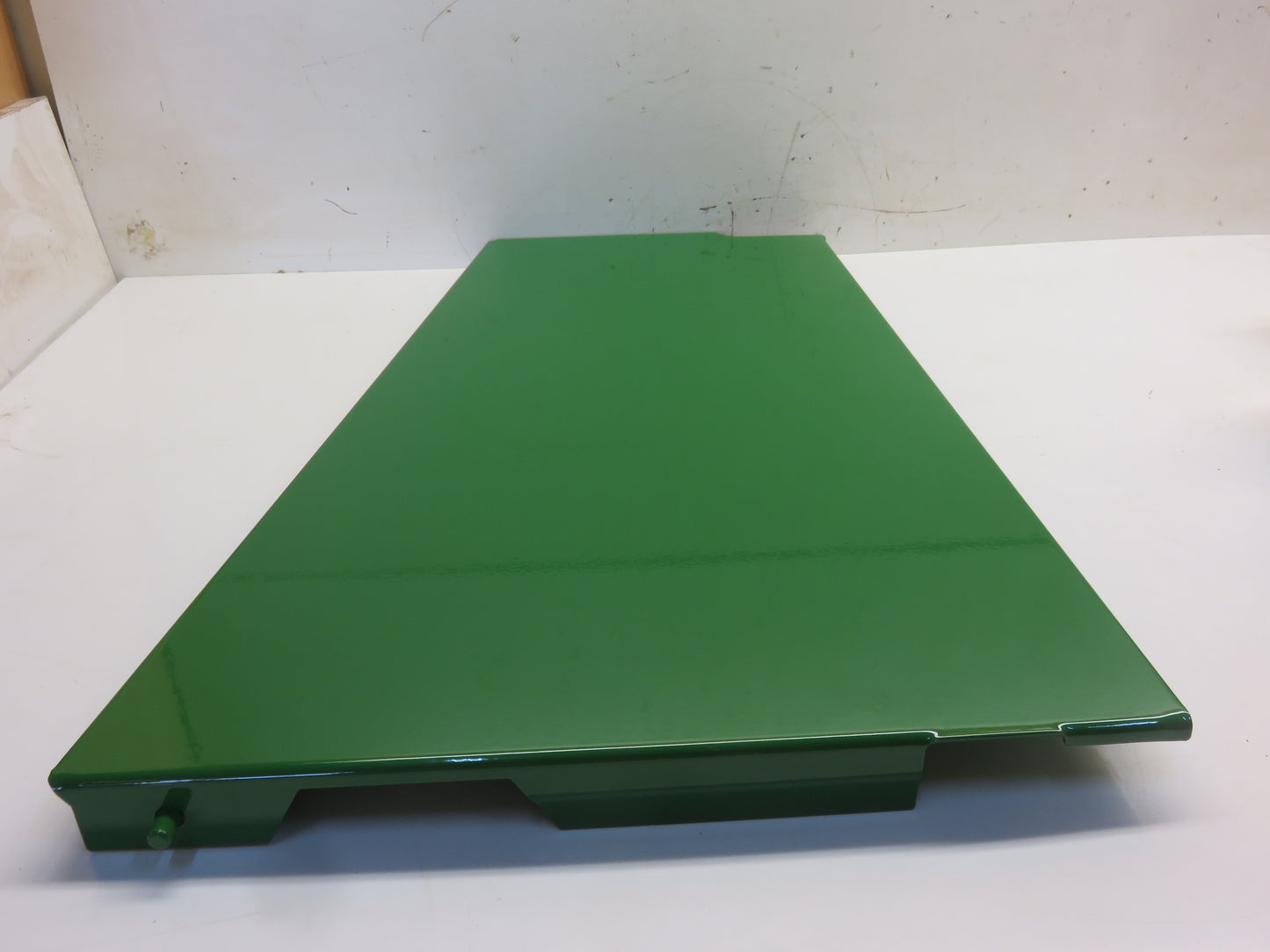 AR40773 John Deere Right Rear Engine Side Shield For 4000, 4020