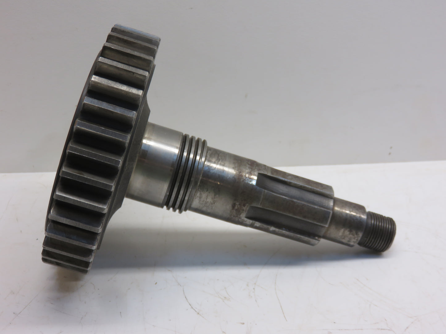 AA6523R, A5572R John Deere Transmission Drive Shaft For 620, 630