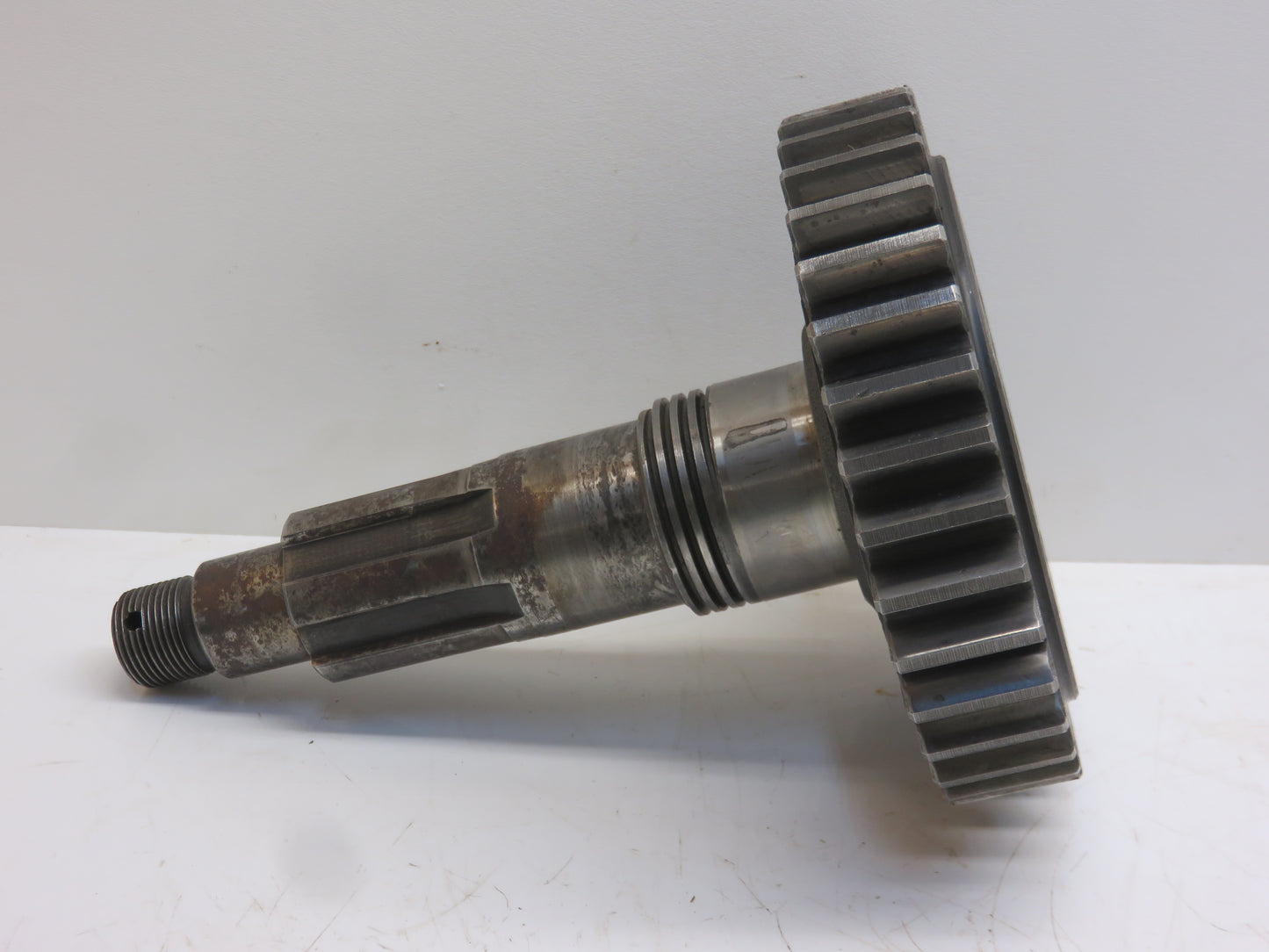 AA6523R, A5572R John Deere Transmission Drive Shaft For 620, 630