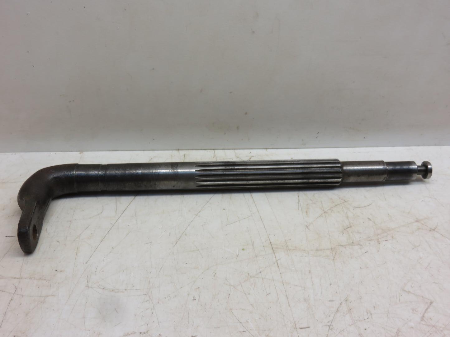 F1401R John Deere Clutch Fork Shaft For 70, 720, 730