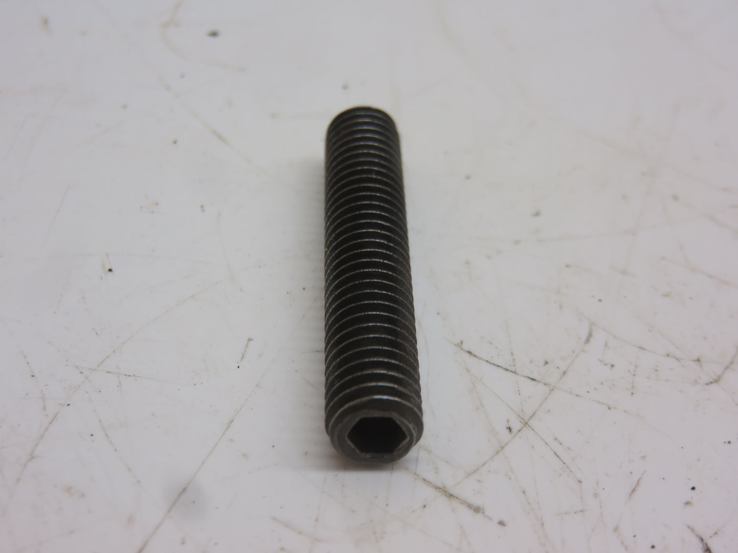 22H684 John Deere Throttle Control Set Screw For M, MT, 40, 320, 420, 330, 430