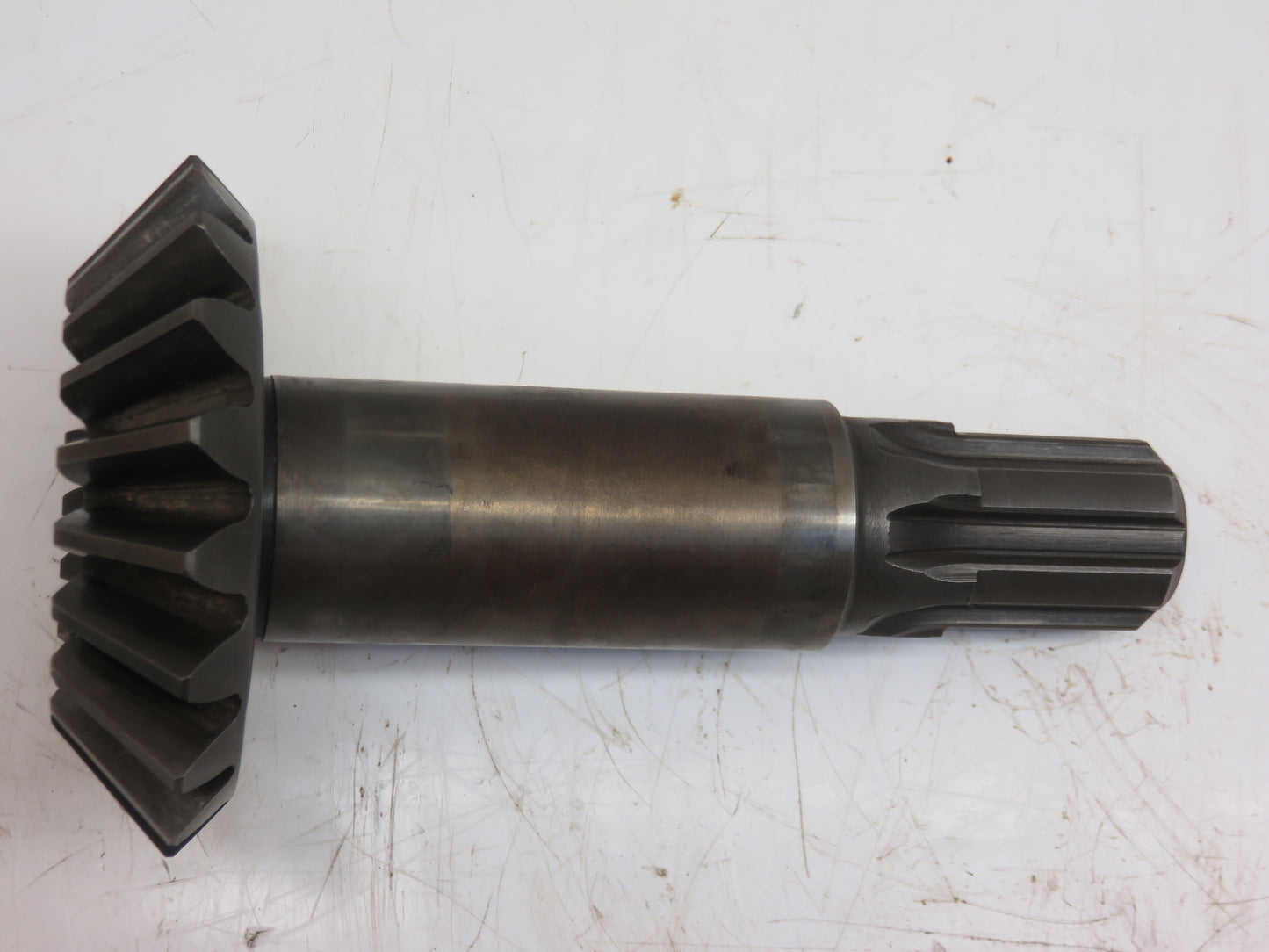 F952R John Deere PTO Bevel Driven Gear For G, 70