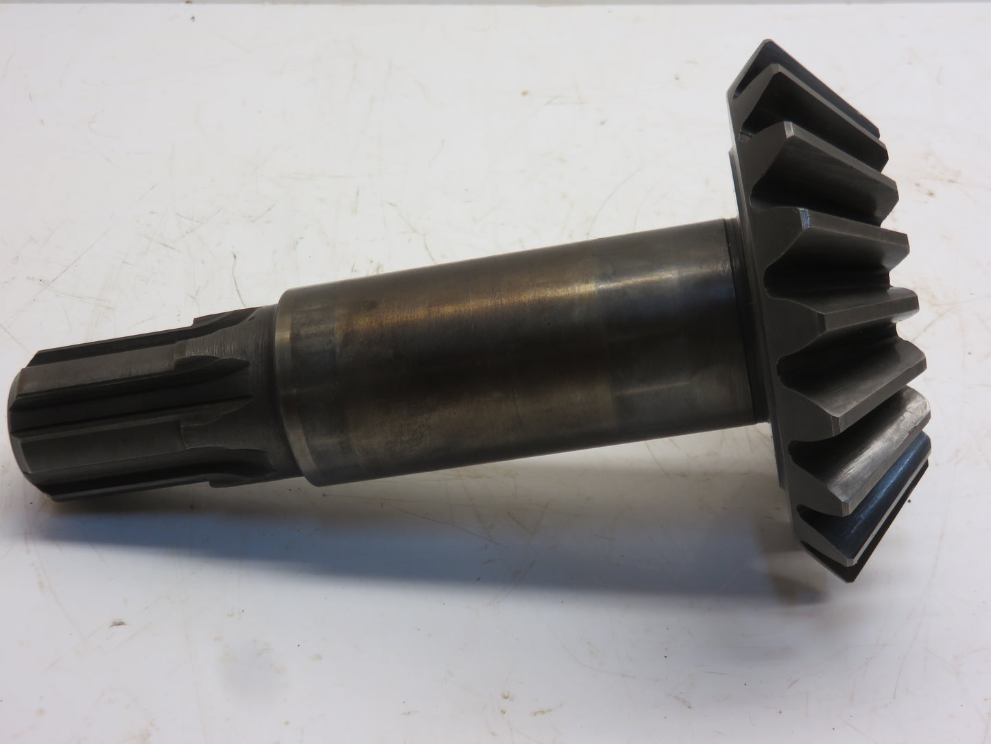 F952R John Deere PTO Bevel Driven Gear For G, 70
