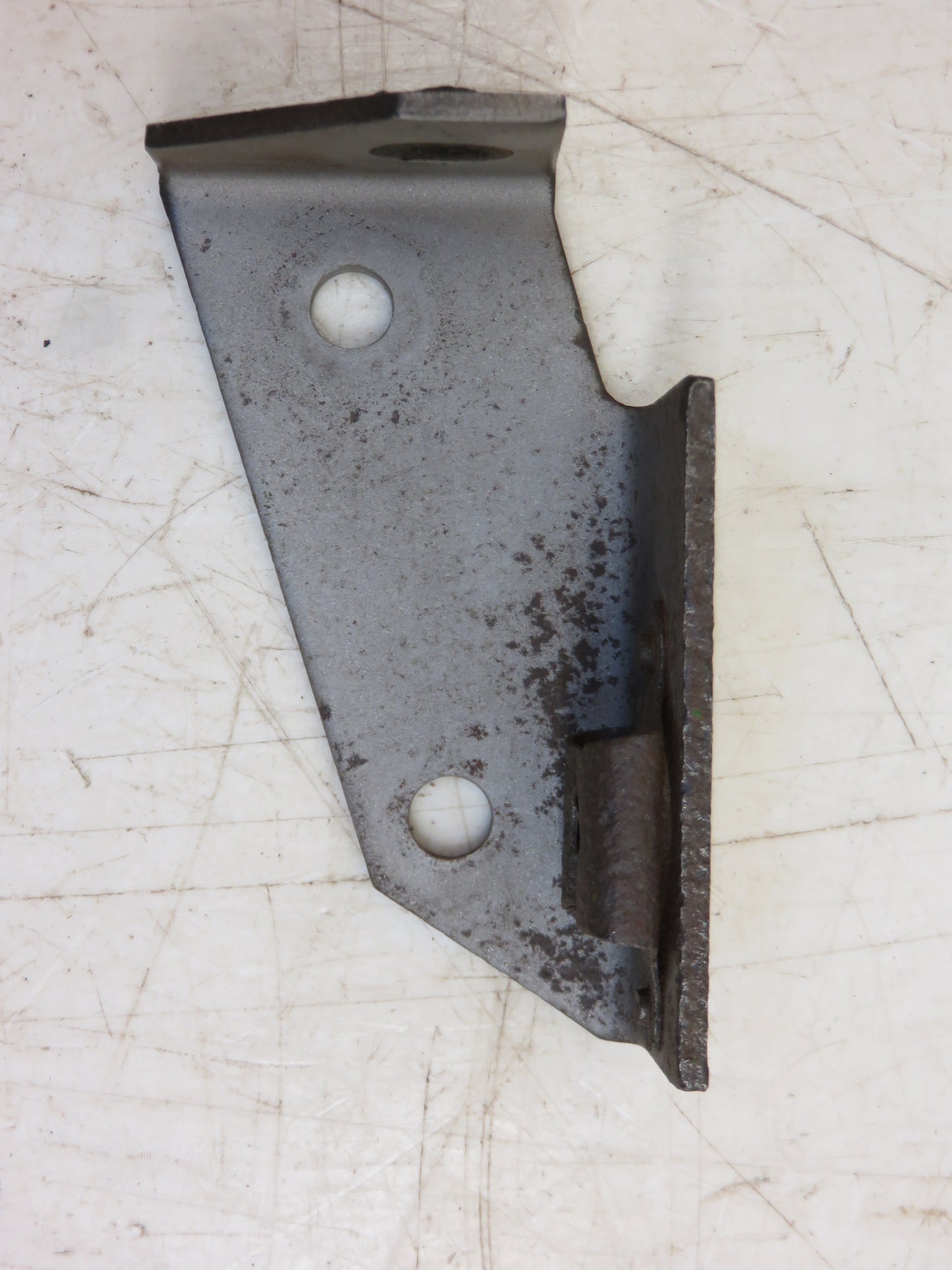 AM310T, AM703T John Deere Left Rear Fuel Tank Support Bracket For M, MI, MT