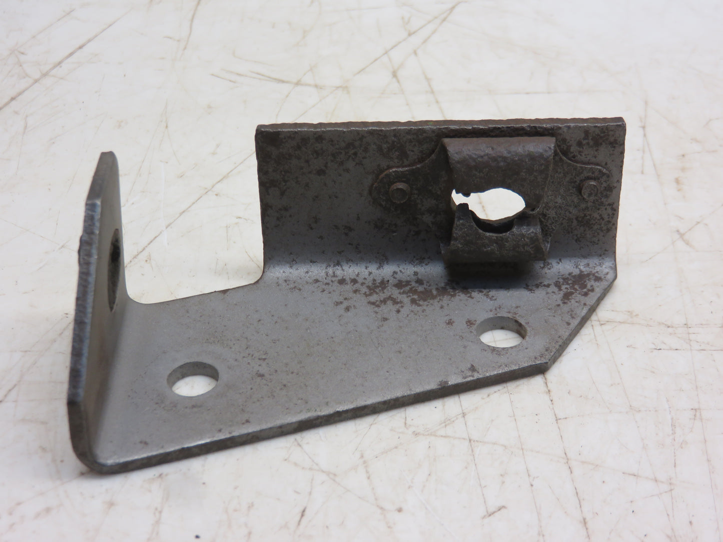AM310T, AM703T John Deere Left Rear Fuel Tank Support Bracket For M, MI, MT