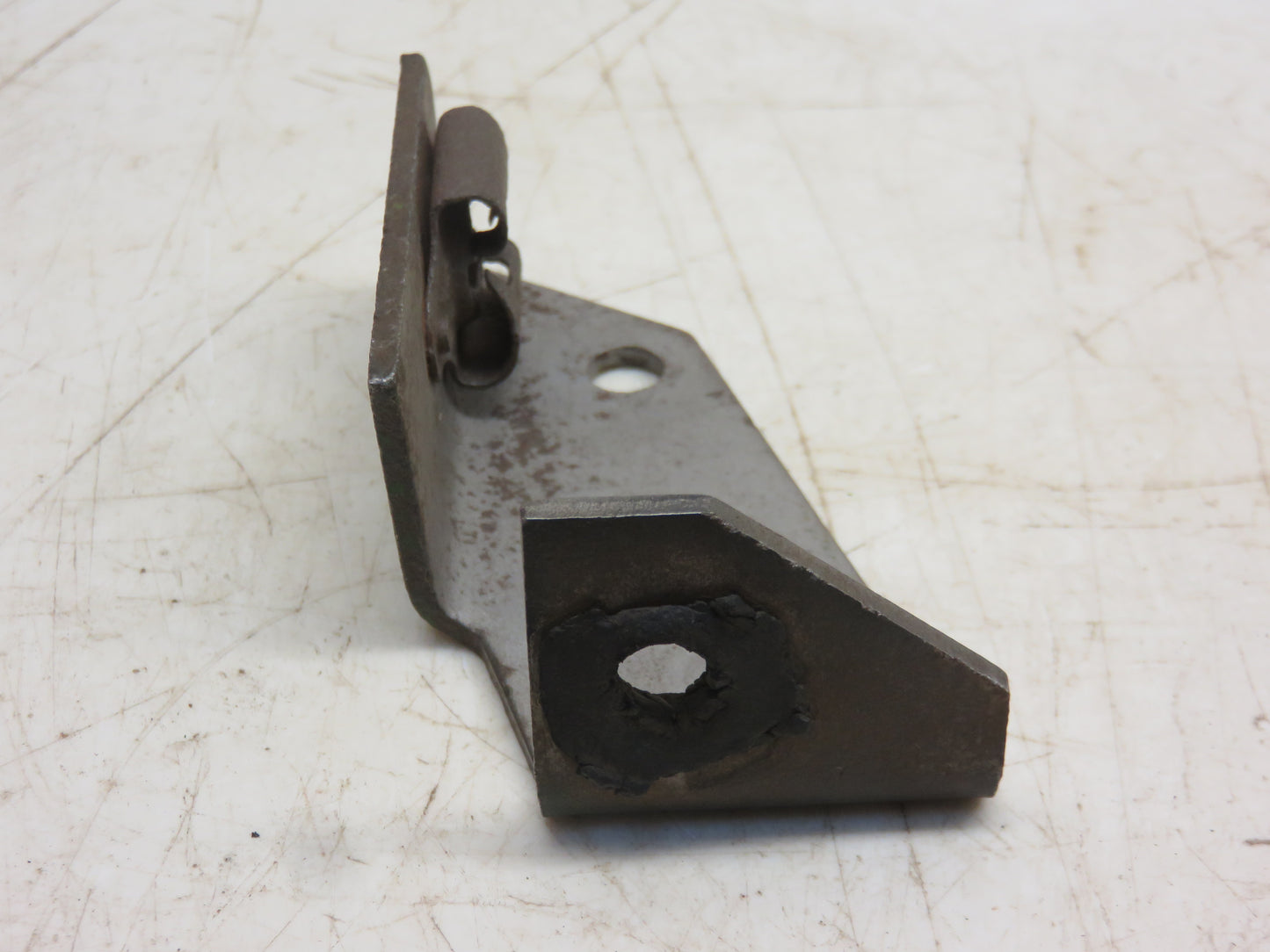 AM310T, AM703T John Deere Left Rear Fuel Tank Support Bracket For M, MI, MT