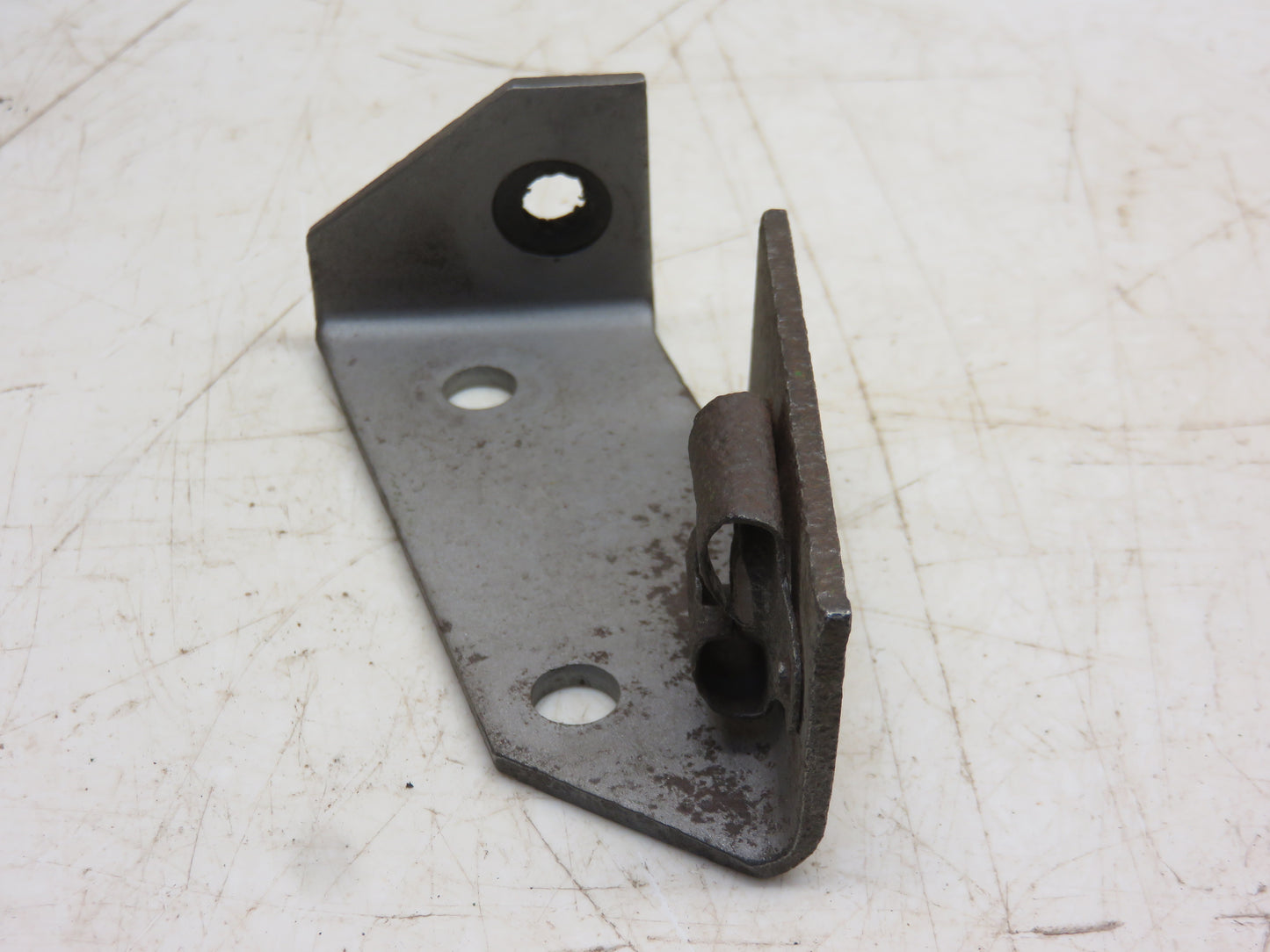 AM310T, AM703T John Deere Left Rear Fuel Tank Support Bracket For M, MI, MT
