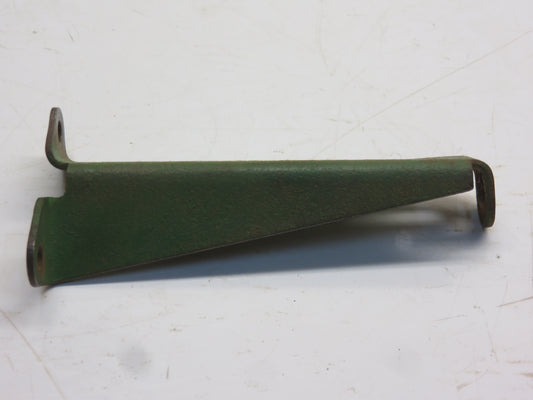 M857T, AM923T John Deere Left Lower Radiator Support Bracket For MT, 40, 420, 430