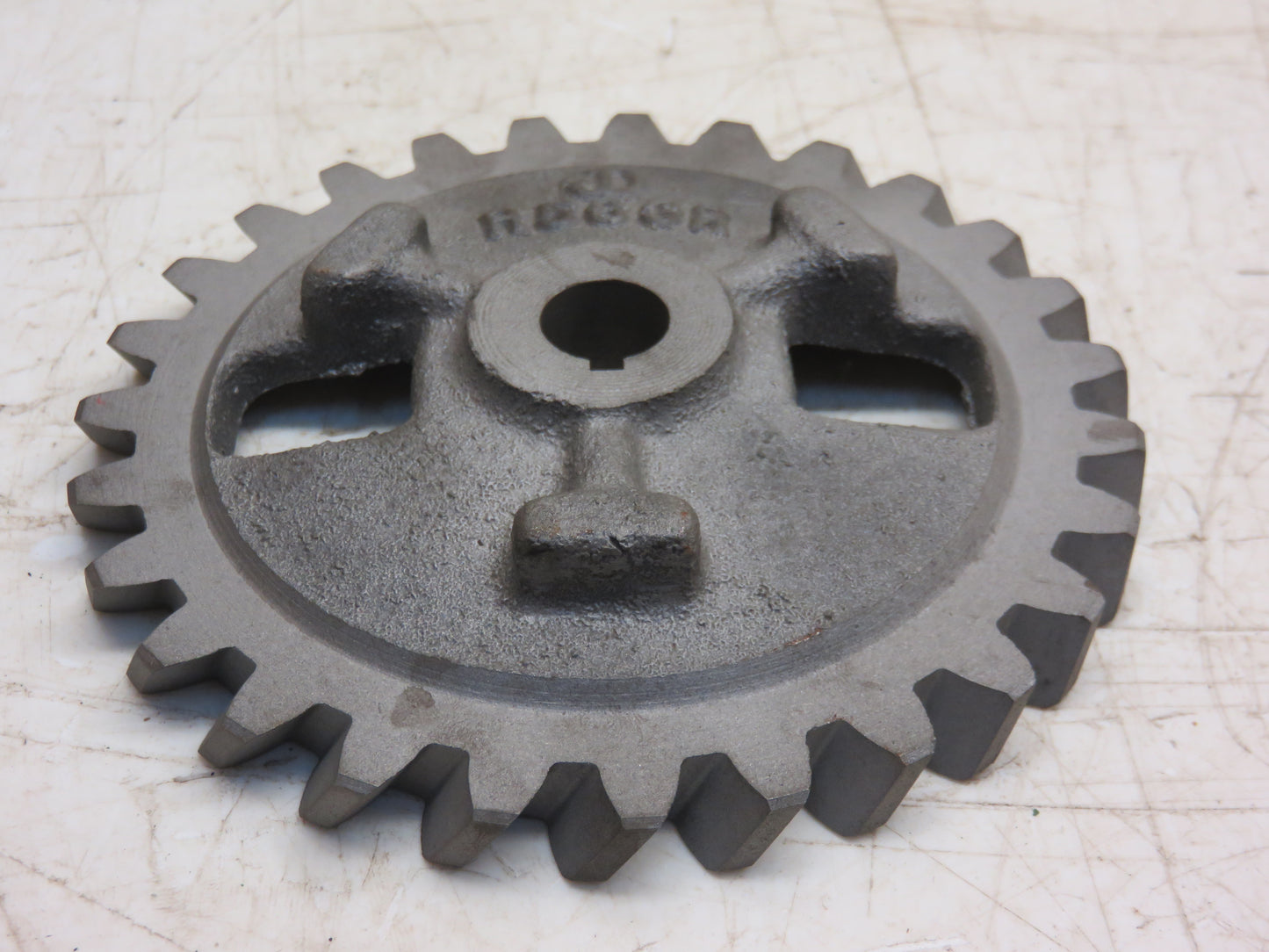 R563R, AR885R John Deere Pony Motor Engine Oil Pump Drive Gear For R