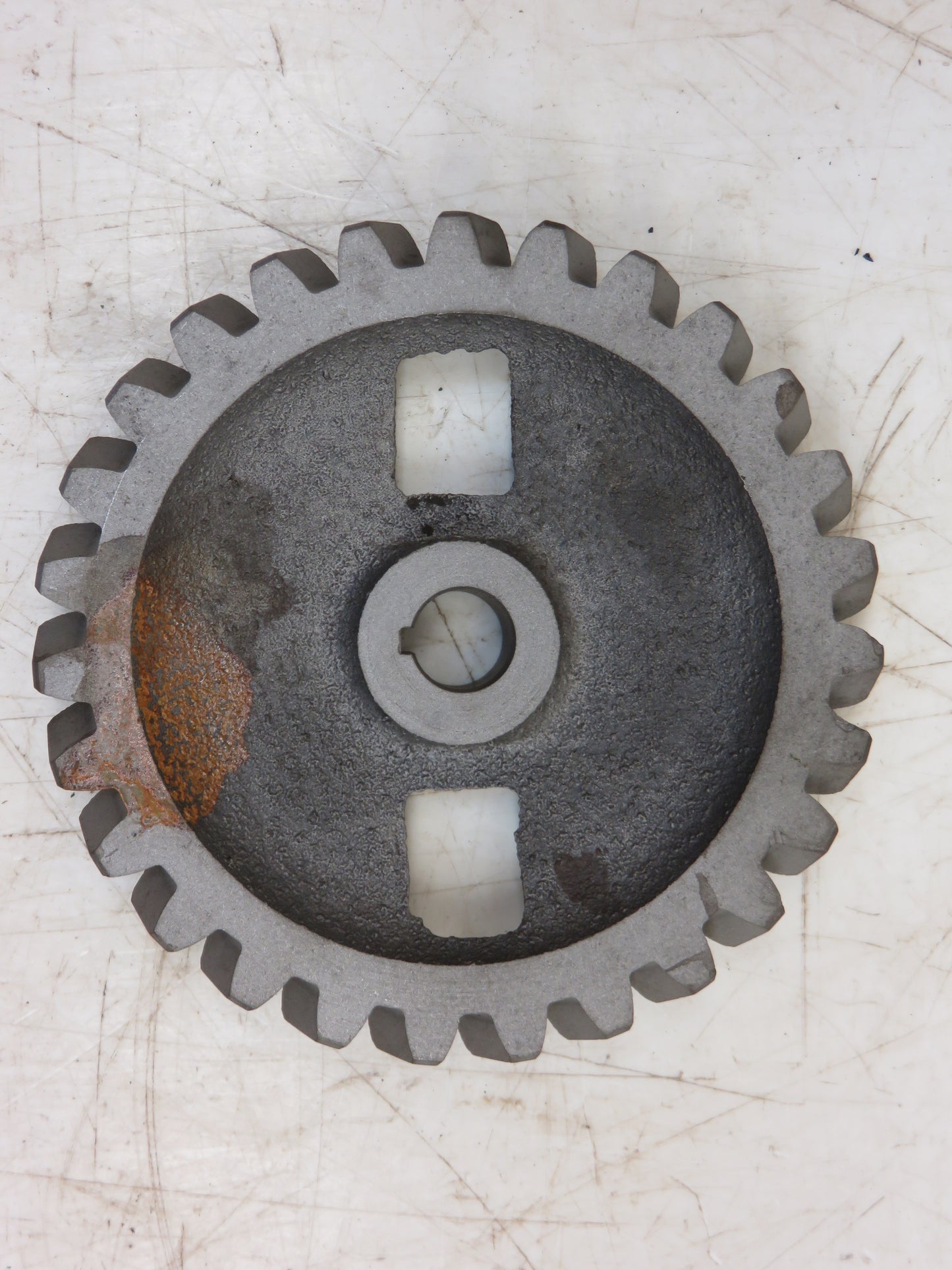 R563R, AR885R John Deere Pony Motor Engine Oil Pump Drive Gear For R