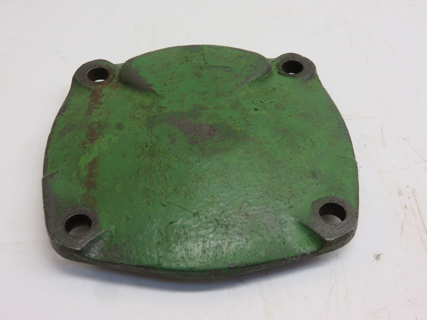 A3285R John Deere Left Hand Governor Bearing Housing For A, AR, AO, 60