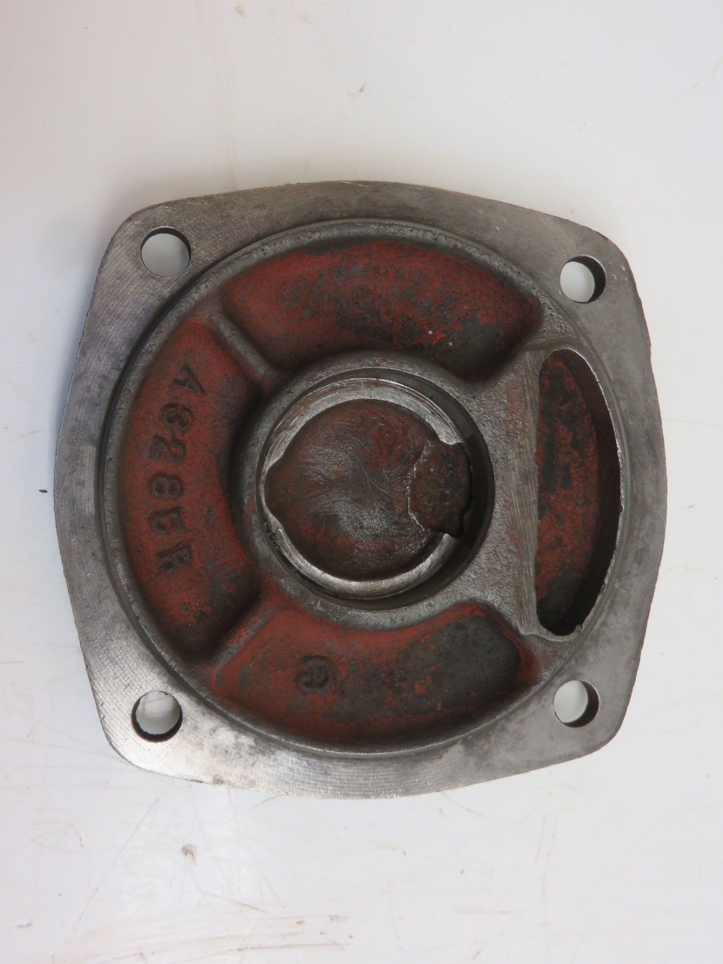 A3285R John Deere Left Hand Governor Bearing Housing For A, AR, AO, 60