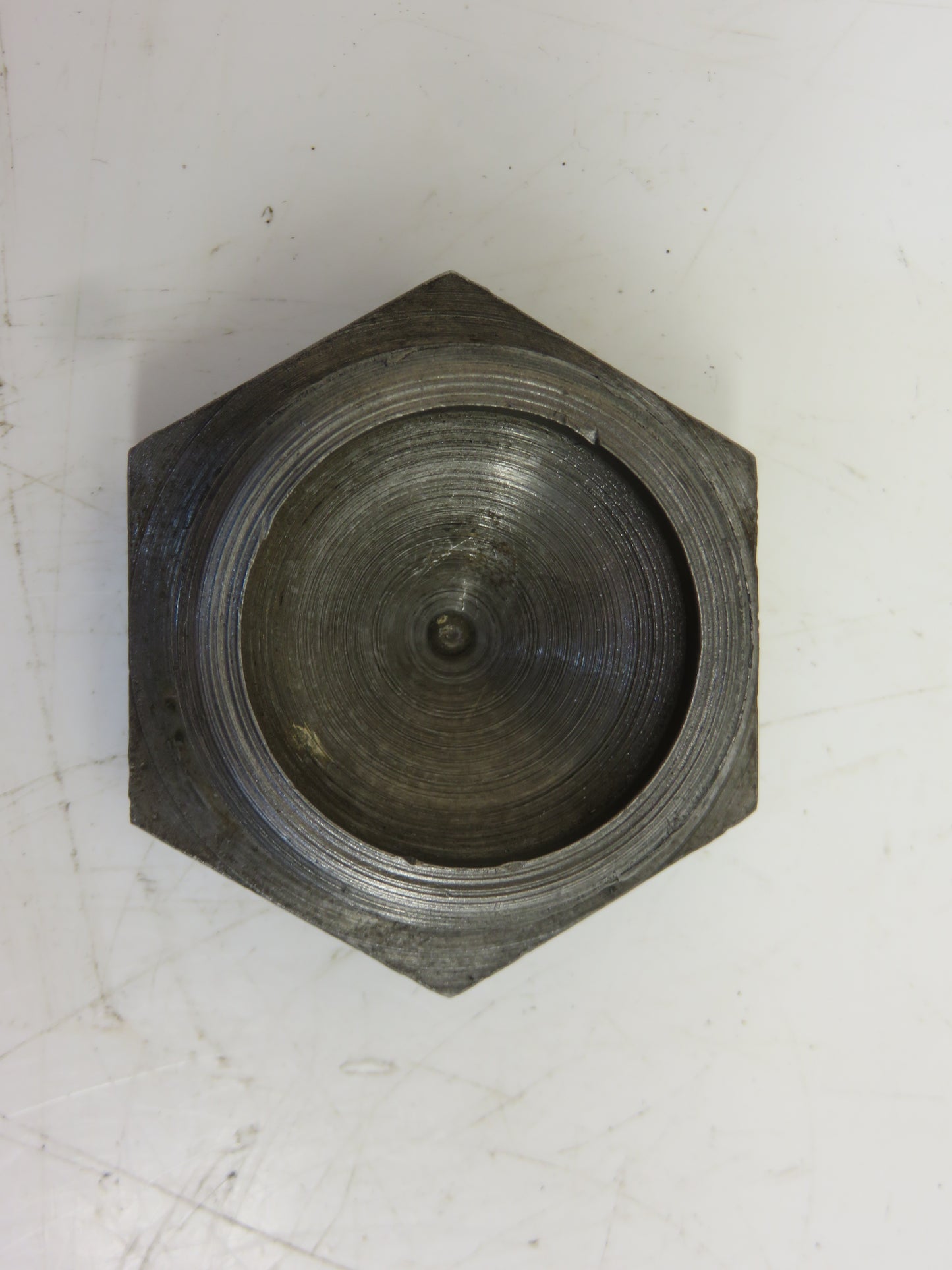 D1881R John Deere Knuckle Dust Cap For AR, AO, BR, BO, D, GPO, R, 60, 70, 80, 620, 720, 820