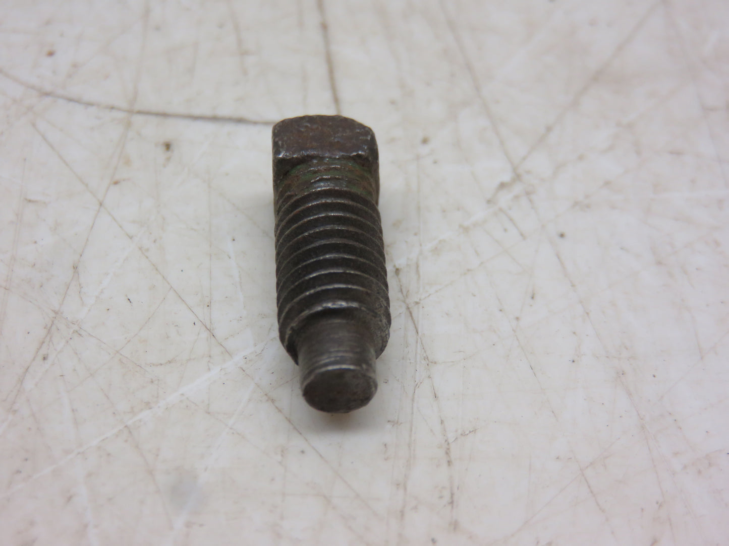 A320R, 22H42T John Deere Control Handle Dog Point Set Screw For A, B, G, H, R