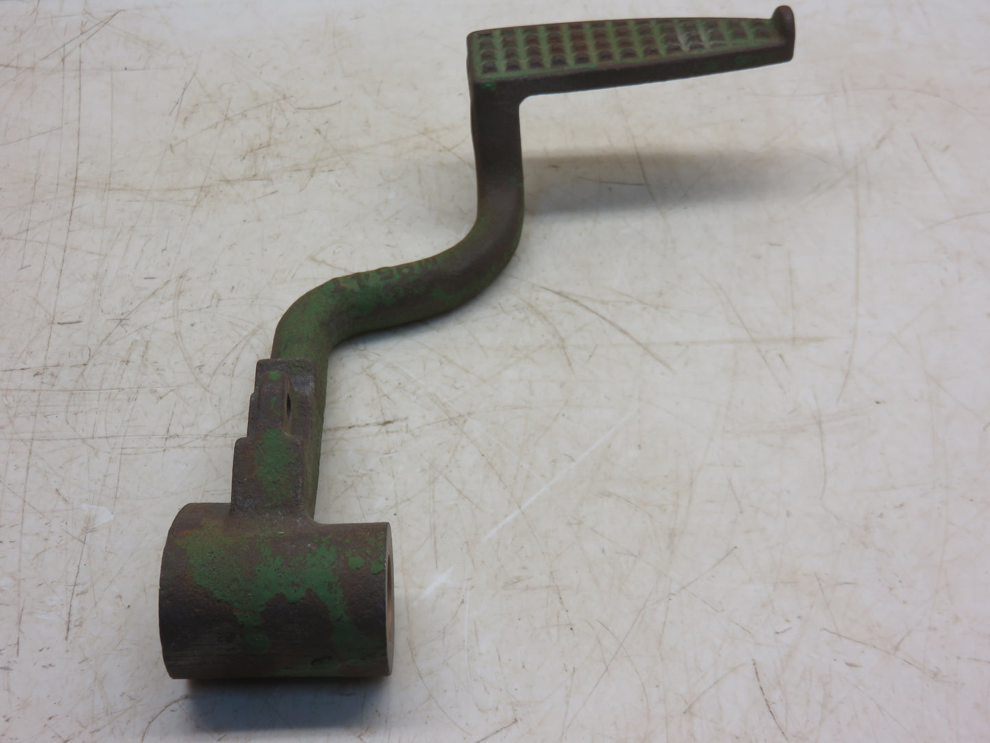 AM912T, M954T John Deere Right Hand Brake Pedal For MT