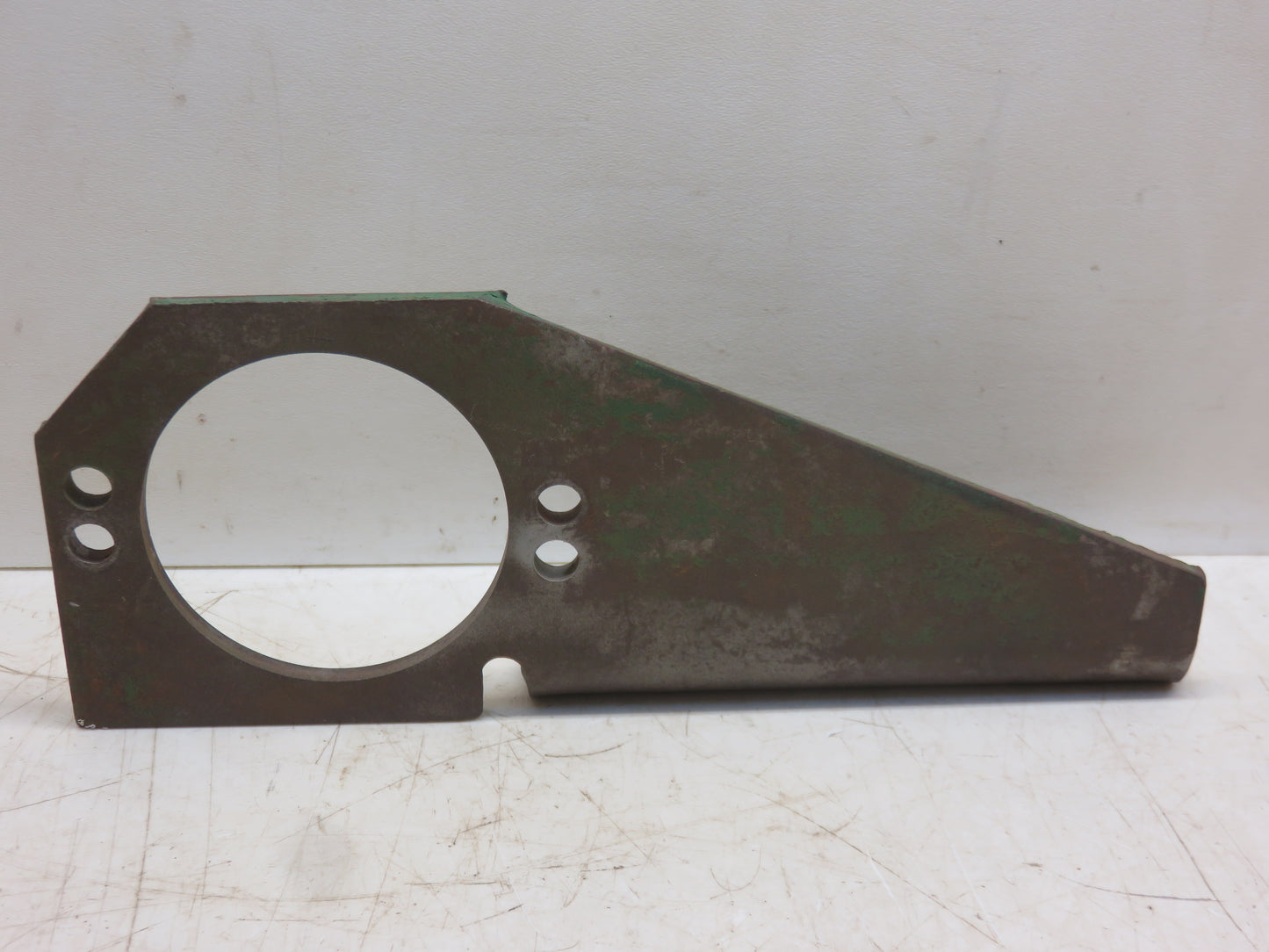 T11978T John Deere Hydraulic Pump Bracket For 435