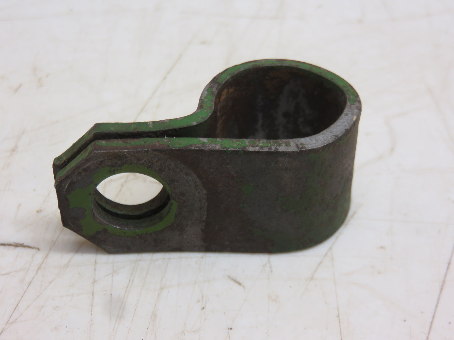 A2613R John Deere Light Bracket Clamp For A, AR, AO, B, G, H, 60, 620